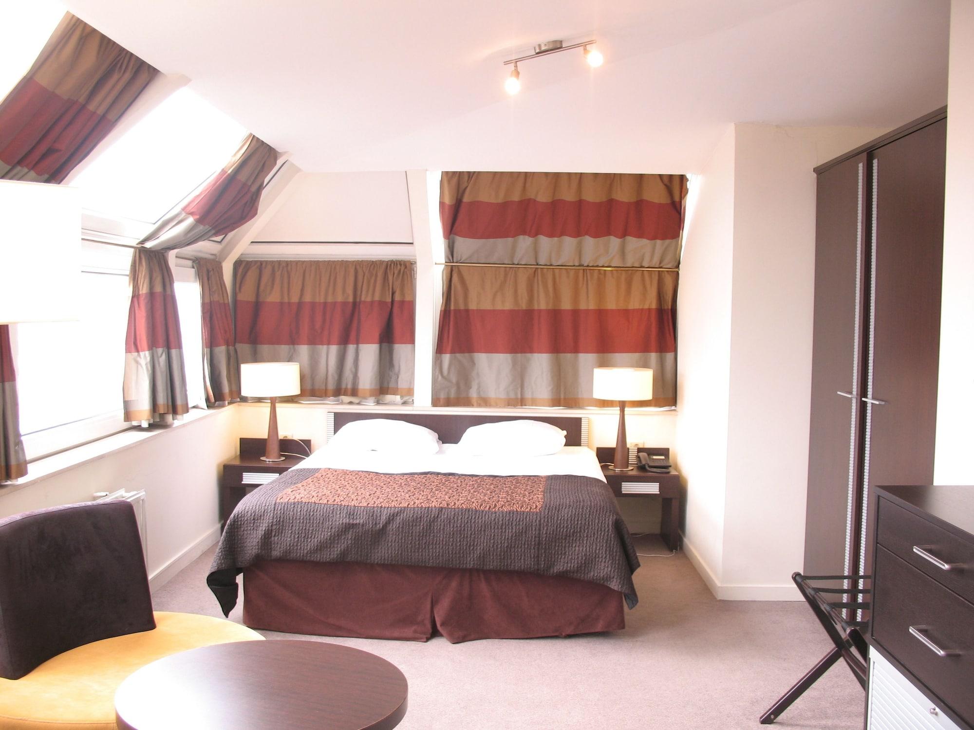 Hotel Floris Arlequin Grand-Place Bruxelles Esterno foto